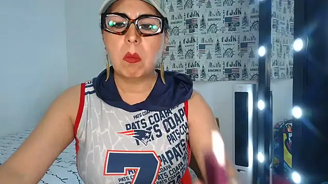 SweetCatheryne online show from July 2026 06:03:01 PM