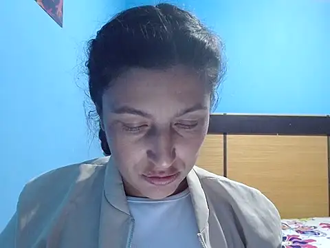 Snapshot of SarahFriendly chatting on April 2026 02:36:02 AM SarahFriendly online show from April 2026 02:36:02 AM