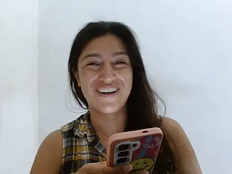 Snapshot of SarahFriendly chatting on May 2026 11:49:02 AM SarahFriendly online show from May 2026 11:49:02 AM