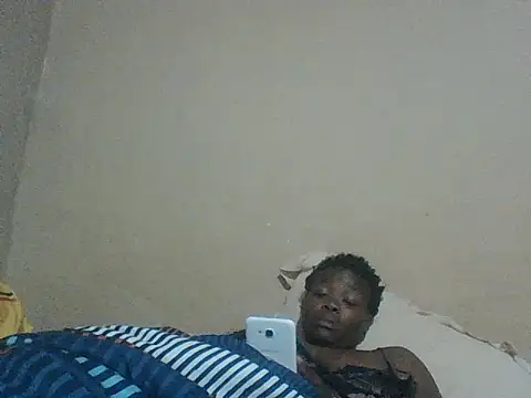 Snapshot of chocolateboobs92 chatting on September 2025 07:14:02 PM chocolateboobs92 online show from September 2025 07:14:02 PM