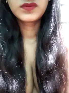 Snapshot of BerryOnFire chatting on November 2025 08:46:02 AM BerryOnFire online show from November 2025 08:46:02 AM