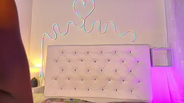 tatixxxvega online show from September 2025 01:22:02 PM