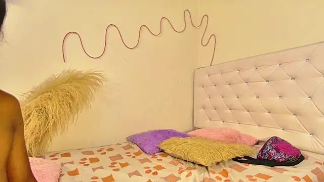 tatixxxvega online show from October 2025 01:18:01 PM