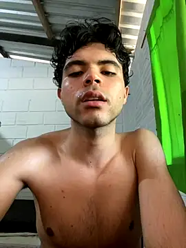 Axel-Mejia online show from October 2025 07:23:02 PM