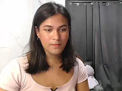 Snapshot of Pixie_dust69 chatting on December 2025 07:34:02 PM Pixie dust69 online show from December 2025 07:34:02 PM