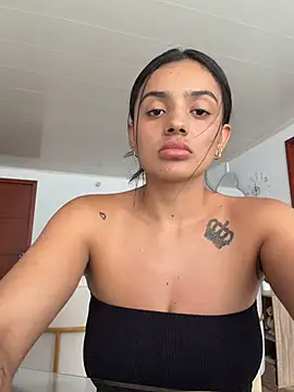 Snapshot of AnaaFaith_ chatting on January 2026 07:50:01 PM AnaaFaith online show from January 2026 07:50:01 PM