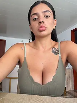 Snapshot of AnaaFaith_ chatting on February 2026 07:43:01 PM AnaaFaith online show from February 2026 07:43:01 PM