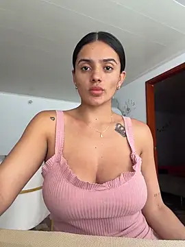 Snapshot of AnaaFaith_ chatting on February 2026 07:35:01 PM AnaaFaith online show from February 2026 07:35:01 PM