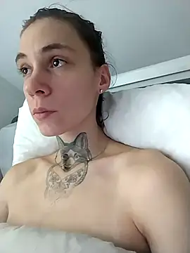 HoneySquirrel online show from October 2025 01:52:02 PM