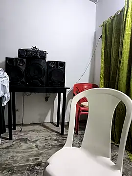 giannis090 online show from October 2025 04:22:02 AM