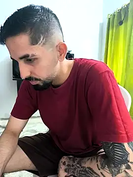 giannis090 online show from October 2025 09:58:02 PM