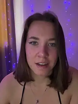 Snapshot of Candy_Foxxxy_ chatting on September 2025 08:05:01 AM Candy Foxxxy  online show from September 2025 08:05:01 AM