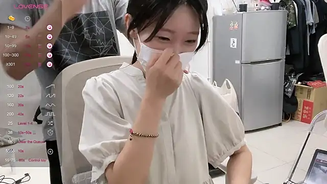 ni ni01 online show from September 2025 10:04:02 AM