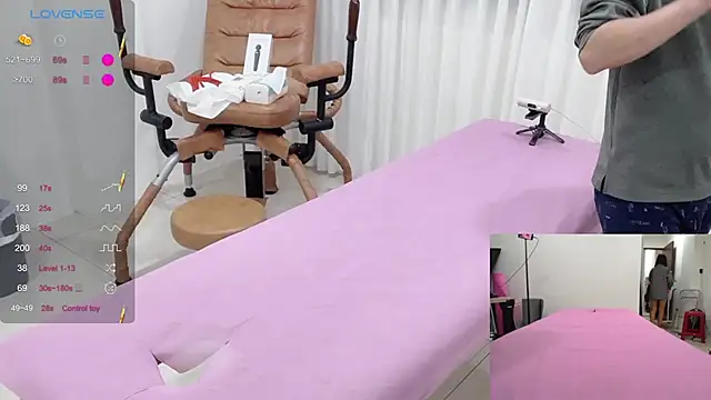 ni ni01 online show from December 2025 10:33:01 AM