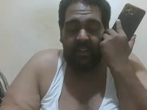 Snapshot of elpoop7305 chatting on July 2026 03:40:02 PM elpoop7305 online show from July 2026 03:40:02 PM