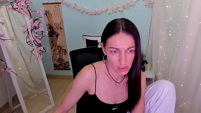 Aurora Loveu online show from April 2026 07:58:02 PM