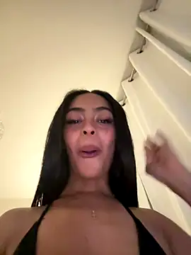 yasmingarcia online show from November 2025 11:49:02 PM