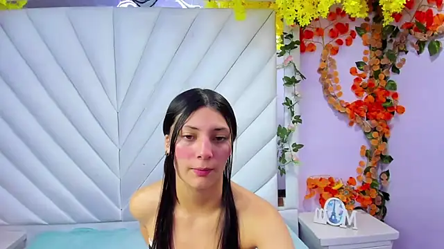  Luna Bennett online show from October 2025 02:16:01 PM