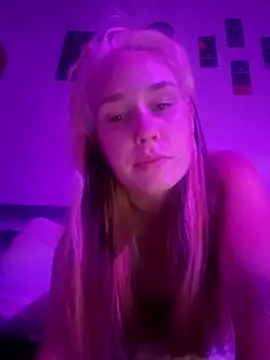 ft1glo online show from September 2025 01:20:02 AM