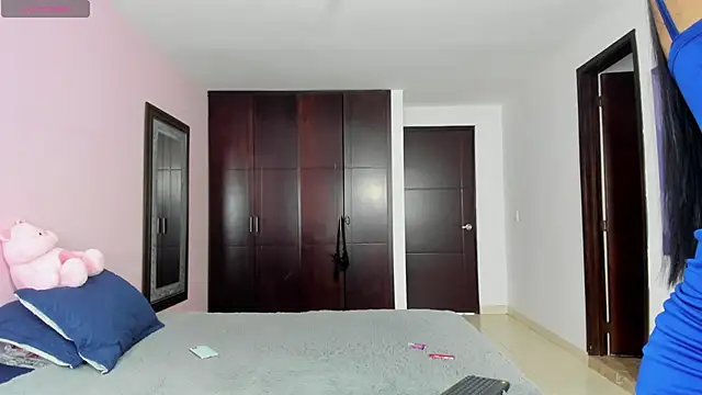 marianaandvalen online show from February 2026 07:12:01 PM