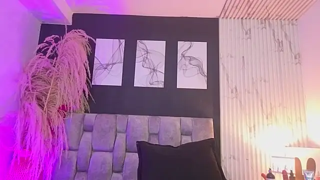 emily vermont online show from September 2025 03:34:01 AM