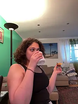 DreamThickCouple online show from April 2026 04:12:02 PM