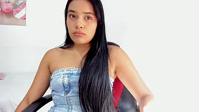 Snapshot of valeria_millers chatting on May 2026 02:25:02 PM valeria millers online show from May 2026 02:25:02 PM