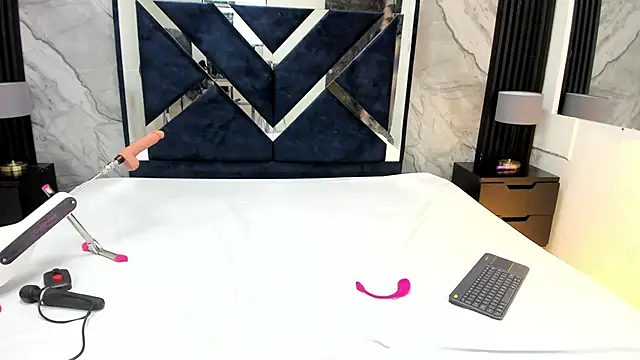 VioletRose as online show from May 2026 08:07:02 PM
