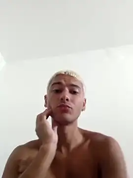 Snapshot of zyonboy1 chatting on January 2026 02:32:02 PM zyonboy1 online show from January 2026 02:32:02 PM