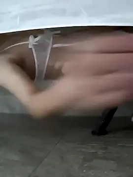 Snapshot of Sweet-Femboy chatting on November 2025 05:27:02 AM Sweet-Femboy online show from November 2025 05:27:02 AM