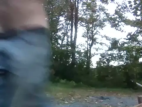 Snapshot of Eat_it_from_the_back chatting on September 2025 11:29:02 PM Eat it from the back online show from September 2025 11:29:02 PM