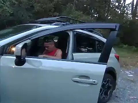 Snapshot of Eat_it_from_the_back chatting on September 2025 11:17:02 PM Eat it from the back online show from September 2025 11:17:02 PM