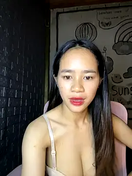 TiNa 04 online show from September 2025 11:12:02 AM