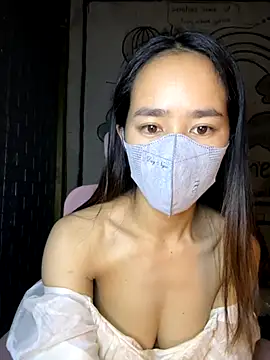 TiNa 04 online show from September 2025 03:05:01 PM