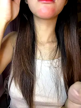 TiNa 04 online show from October 2025 10:27:02 AM