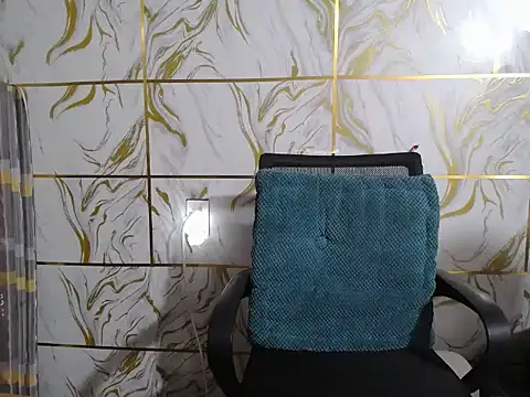 Lyzizi lovely09 online show from April 2026 01:17:01 AM