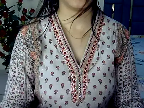 Snapshot of Rumi_cute chatting on May 2026 02:33:02 PM Rumi cute online show from May 2026 02:33:02 PM