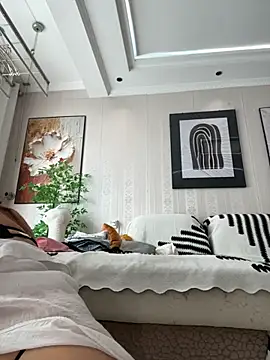 feifei 521 online show from November 2025 02:13:01 AM