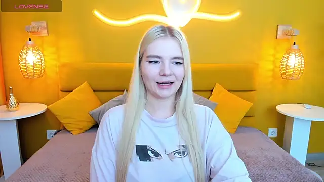 RuthBryant online show from October 2025 12:57:01 AM