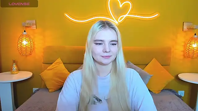 RuthBryant online show from November 2025 12:41:01 AM