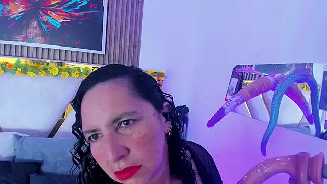 Snapshot of Luna_Naughty1 chatting on June 2026 09:19:02 AM Luna Naughty1 online show from June 2026 09:19:02 AM