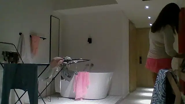 Snapshot of ALICAINWONDERLAND chatting on September 2025 03:58:02 PM ALICAINWONDERLAND online show from September 2025 03:58:02 PM