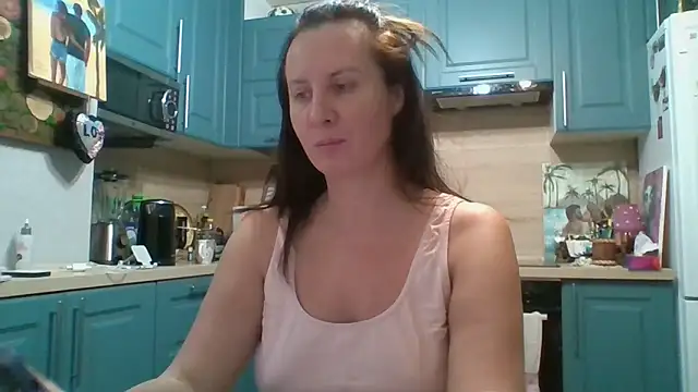 ALICAINWONDERLAND online show from November 2025 04:44:01 PM