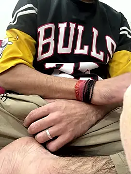 coupleyug online show from January 2026 12:33:02 PM