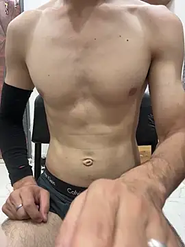 coupleyug online show from April 2026 07:58:01 PM