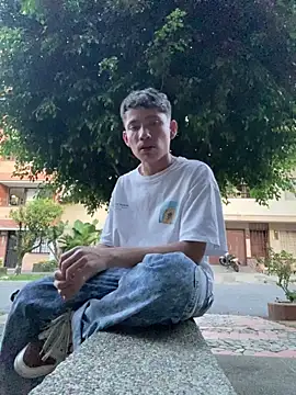 elfernh online show from October 2025 10:51:02 PM