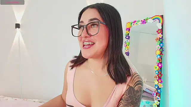 justonecute online show from September 2025 02:49:02 AM