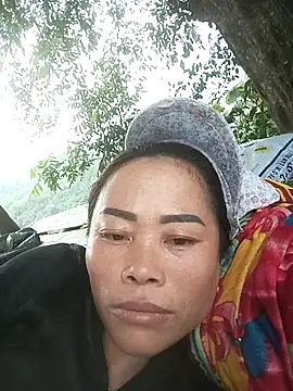 CoMay003 online show from April 2026 02:39:01 AM