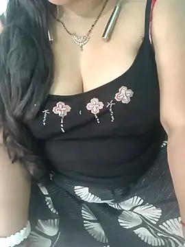 Snapshot of Anjali-bhabhi chatting on April 2026 06:21:01 AM Anjali-bhabhi online show from April 2026 06:21:01 AM
