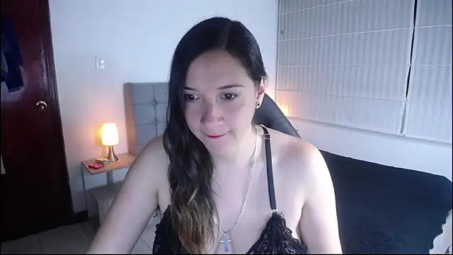 Agatha bellucci  online show from September 2025 12:48:01 PM